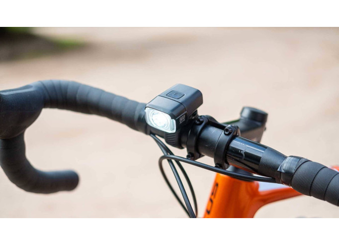 Priekšējā lampa BBB BLS-130 Nanostrike 400lum