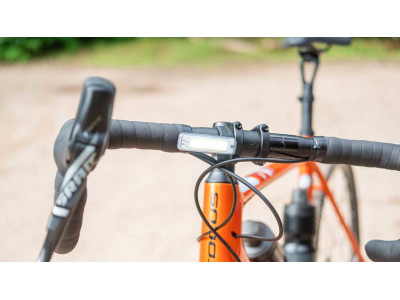 Priekšējā lampa BBB BLS-136 Signal USB, melna