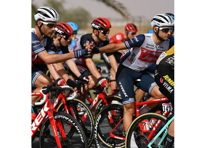 Enerģijas želeja Enervit Sport Isotonic Gel...