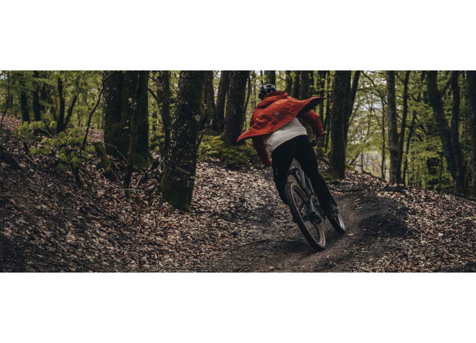 Spiuk ALL TERRAIN Waterproof Hoodie red