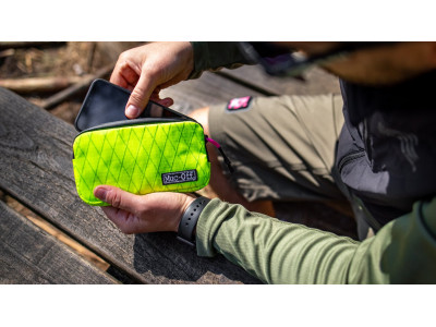 Somiņa Muc Off Rainproof Essentials Case Hi-Vis