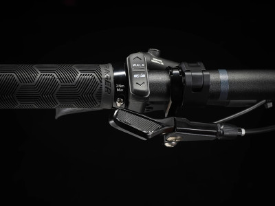 TREK Fuel EXe 8 XT zils