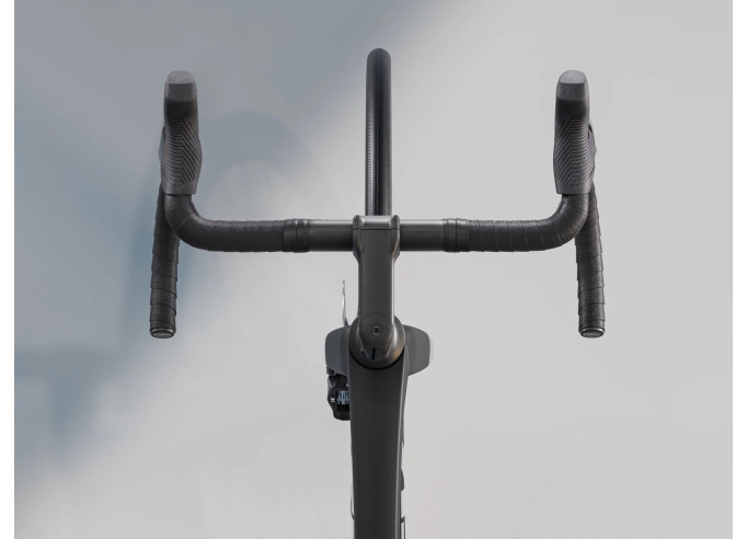 Road bike TREK Madone SL 6 AXS Gen 8 Matte Dark...