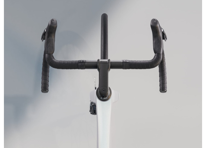 Šosejas velosipēds TREK Madone SL 6 Gen 8 balts