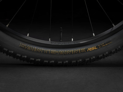 TREK Supercaliber SL 9.6 Gen 2 melns