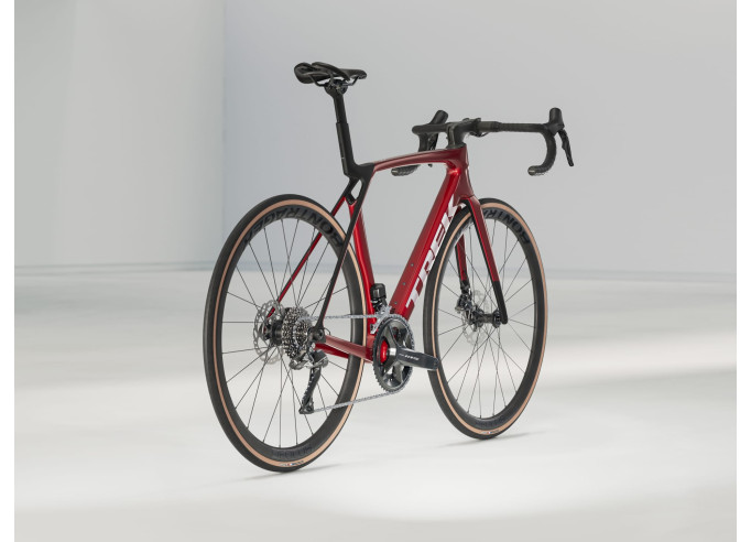 Šosejas velosipēds TREK Madone SL 6 Gen 8 sarkans