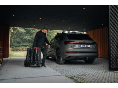 Platform towbar bike rack foldable Thule Epos 3-bike