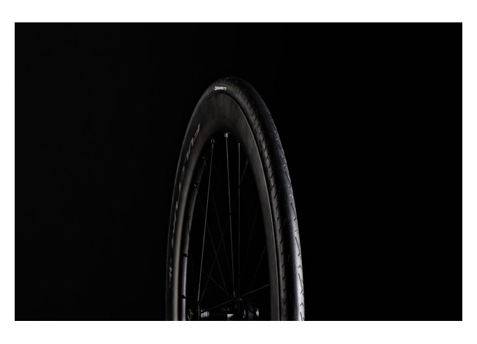 Tire Pirelli Cinturato EVO TLR