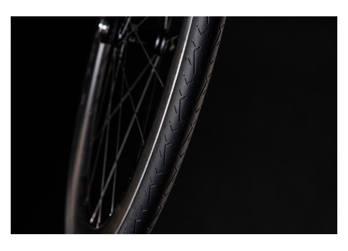 Tire Pirelli Cinturato EVO TLR