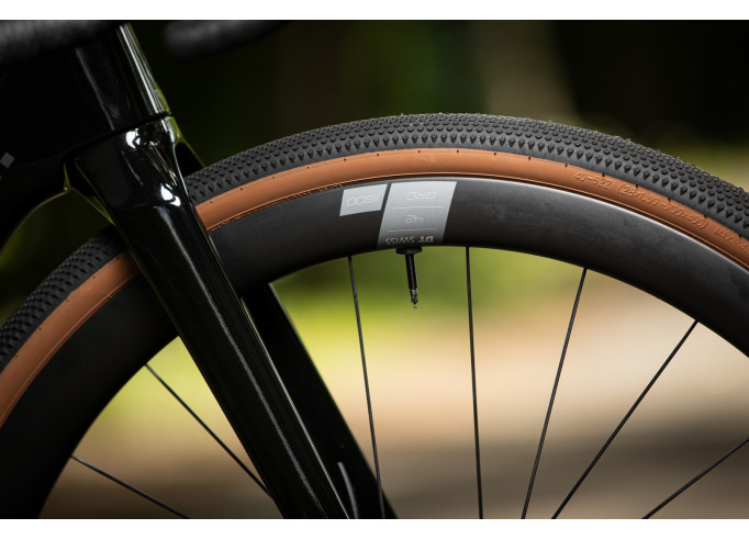 Superior XR 9.8 GR Matte Carbon / Gloss Black...