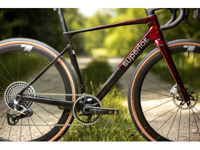 Gravel bike Superior XR 9.9 GR Matte Carbon / Gloss Red