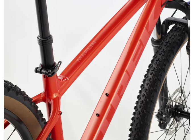 TREK Marlin 6 Gen 3 Lava