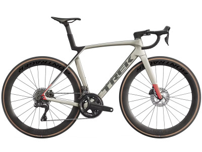 Road bike TREK Madone SL 7 Gen 8