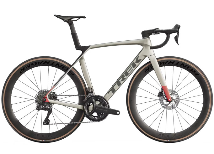 Road bike TREK Madone SL 7 Gen 8