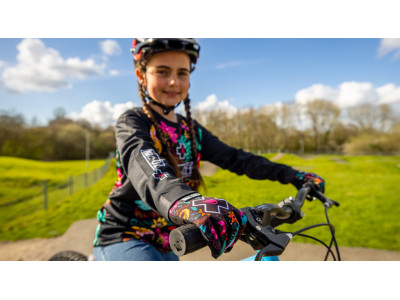 Youth Rider Gloves  Muc-Off Shred Hot Chilli Pepper