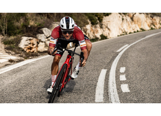 Ķivere TREK Ballista Mips white