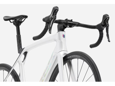 Maanteerattas TREK Madone SL 5 | Gloss Crystal White/Matte Deep Smoke
