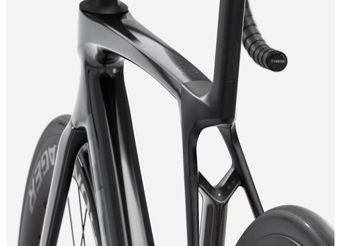 Šosejas velosipēds TREK Madone SL 6 | Gloss Dark Star/Matte Deep Smoke