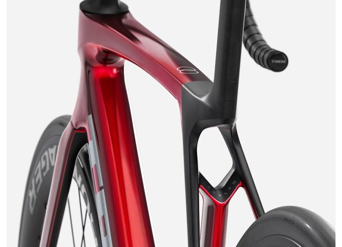 TREK Madone SL 6 plento dviratis | Gloss Fury Red/Matte Deep Smoke