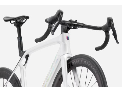 Maanteerattas TREK Madone SL 6 AXS | Gloss Crystal White/Matte Deep Smoke