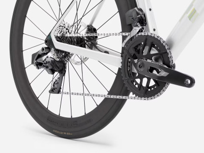 TREK Madone SL 6 AXS plento dviratis | Gloss Crystal White/Matte Deep Smoke