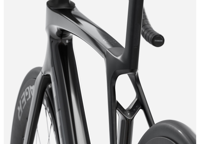 Šosejas velosipēds TREK Madone SL 7 | Gloss Dark Star/Matte Deep Smoke