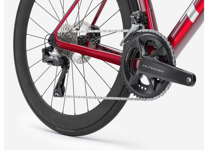 Maanteerattas TREK Madone SL 7 | Gloss Fury Red/Matte Deep Smoke