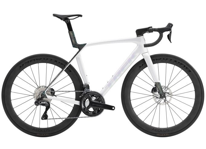 Šosejas velosipēds TREK Madone SL 7 | Gloss Crystal White/Matte Deep Smoke