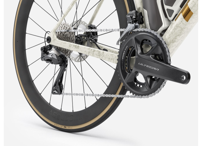 Šosejas velosipēds TREK Madone SLR 7 | Era White/Supernova Marble