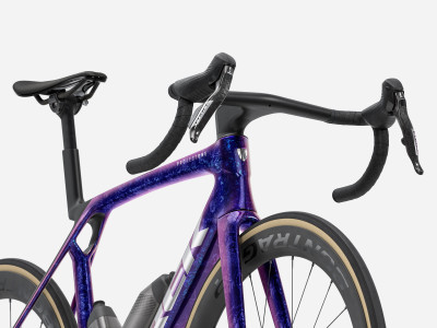 Maanteerattas TREK Madone SLR 7 AXS | Purple Phaze/Amethyst Marble