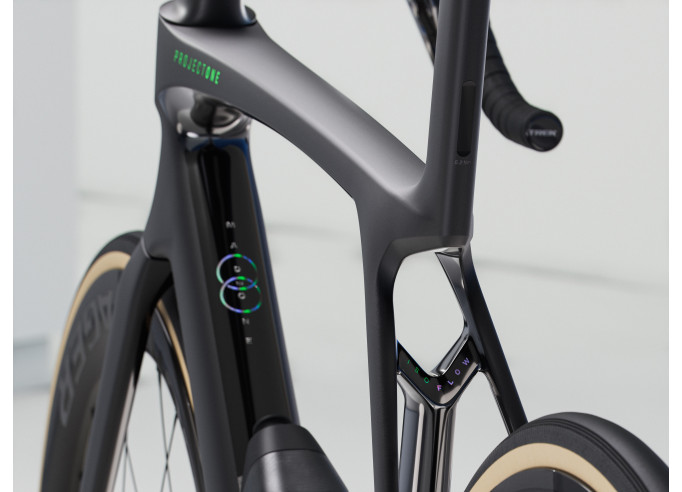 TREK Madone SLR 9 AXS plento dviratis | Matte Deep Smoke