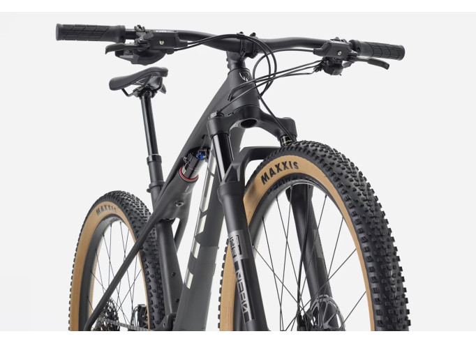 Kalnu velosipēds TREK Supercaliber SL 9.6 | Matte Carbon/Gloss Black Splatter