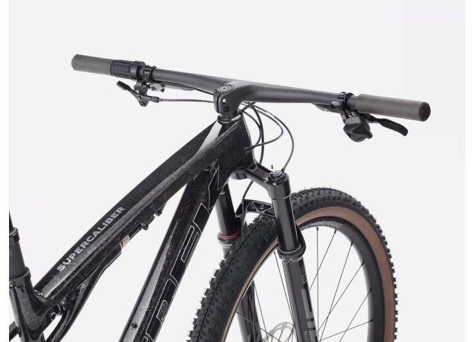 Kalnu velosipēds TREK Supercaliber SLR 9.8 X0 AXS | Carbon Smoke/Galactic Grey Marble