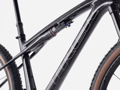 Kalnu velosipēds TREK Supercaliber SLR 9.8 X0 AXS | Carbon Smoke/Galactic Grey Marble