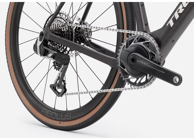 Gravel velosipēds TREK Checkmate SLR 9 AXS | Gloss Trek Black/Matte Carbon Smoke