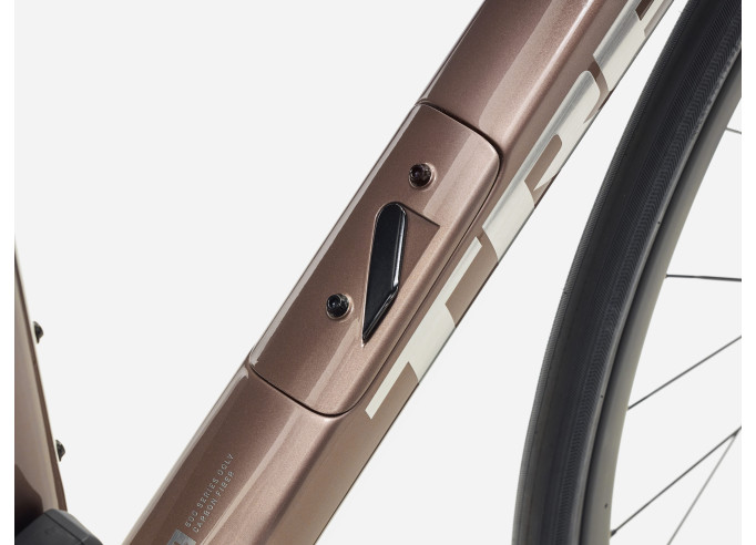 Maanteerattas TREK Domane SL 6 Gen 4 | Dark Star to Bronze Age Fade