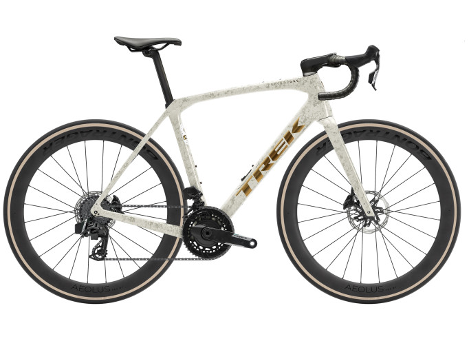 Road bike TREK Domane SLR 7 AXS Gen 4 | Era White/Supernova Marble