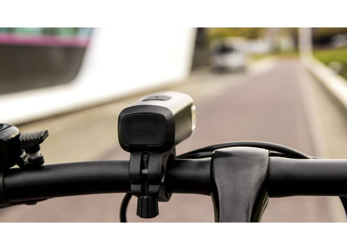 Front light BBB BLS-141 Stud black